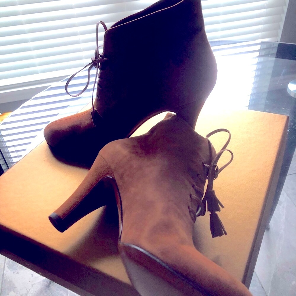 New Creations Salvatore Ferragamo new numbered 145/150. 1938   Originally made .
